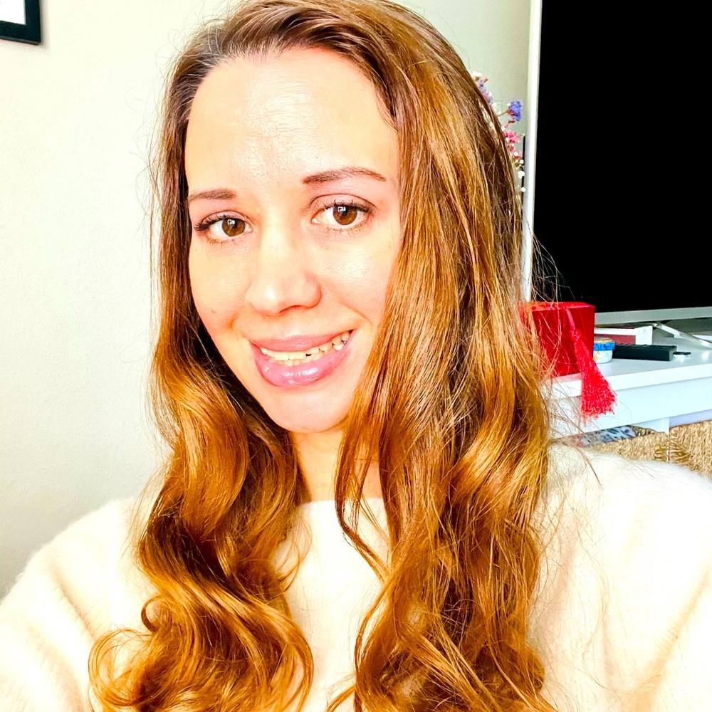 Meet your Posher, Dana